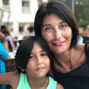 Meet your Posher, Eylem